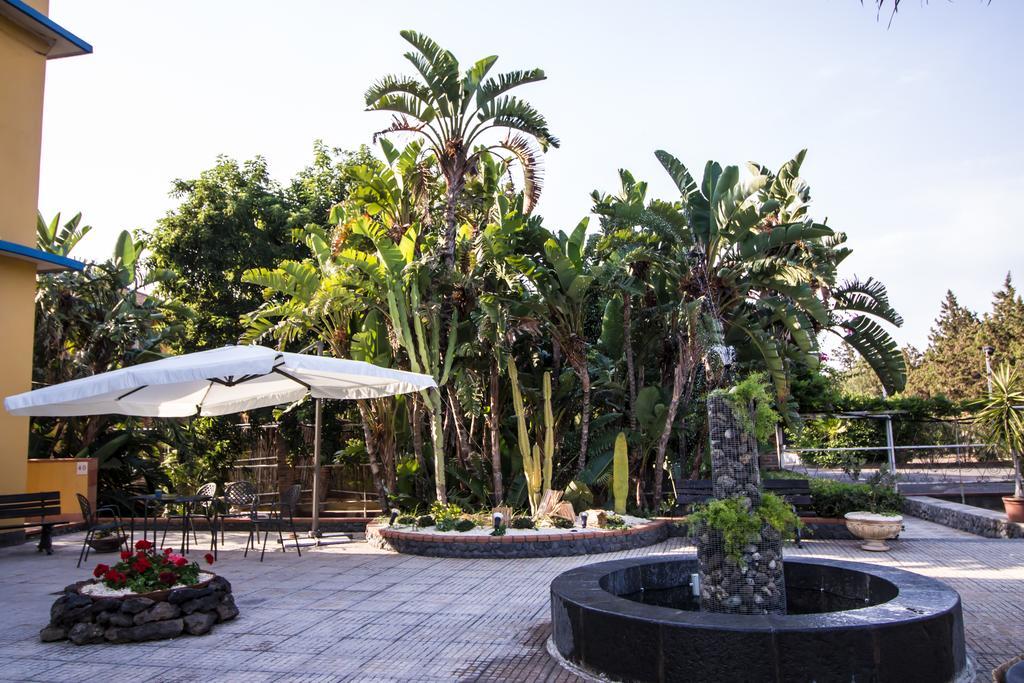 Miramare Hotel Catania Bagian luar foto